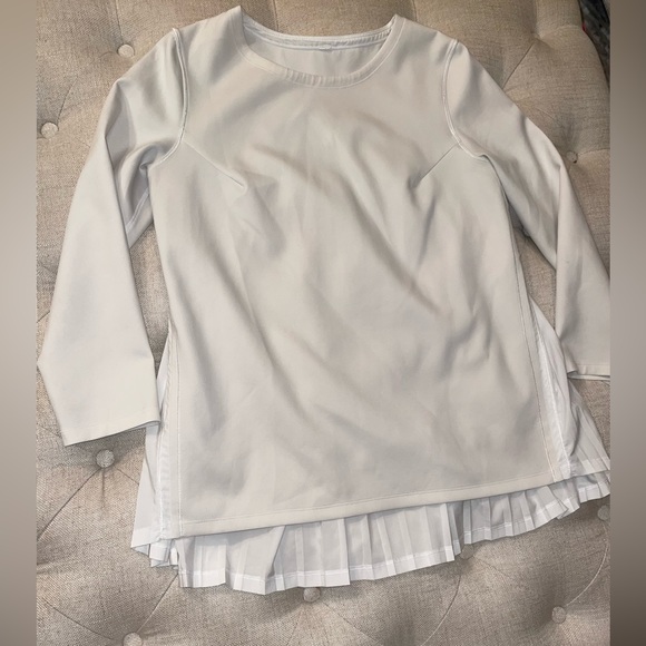 Lululemon Small Ruffle Top - Picture 3 of 4